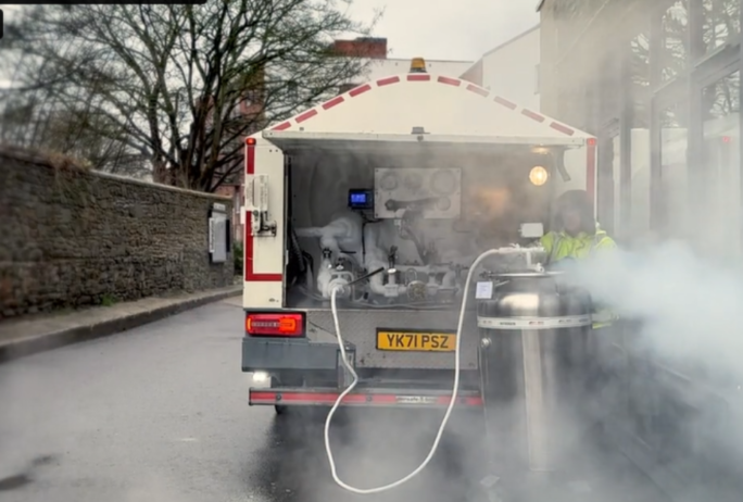 Img: Van showing a liquid nitrogen dellivery to Crux in Bristol